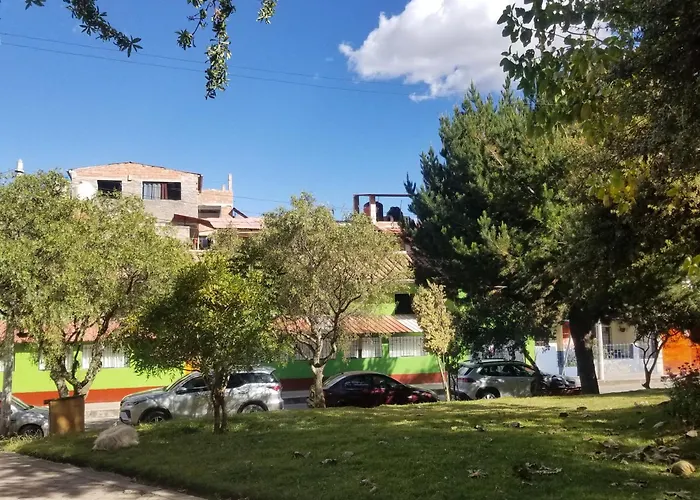 Pensión Nest *
